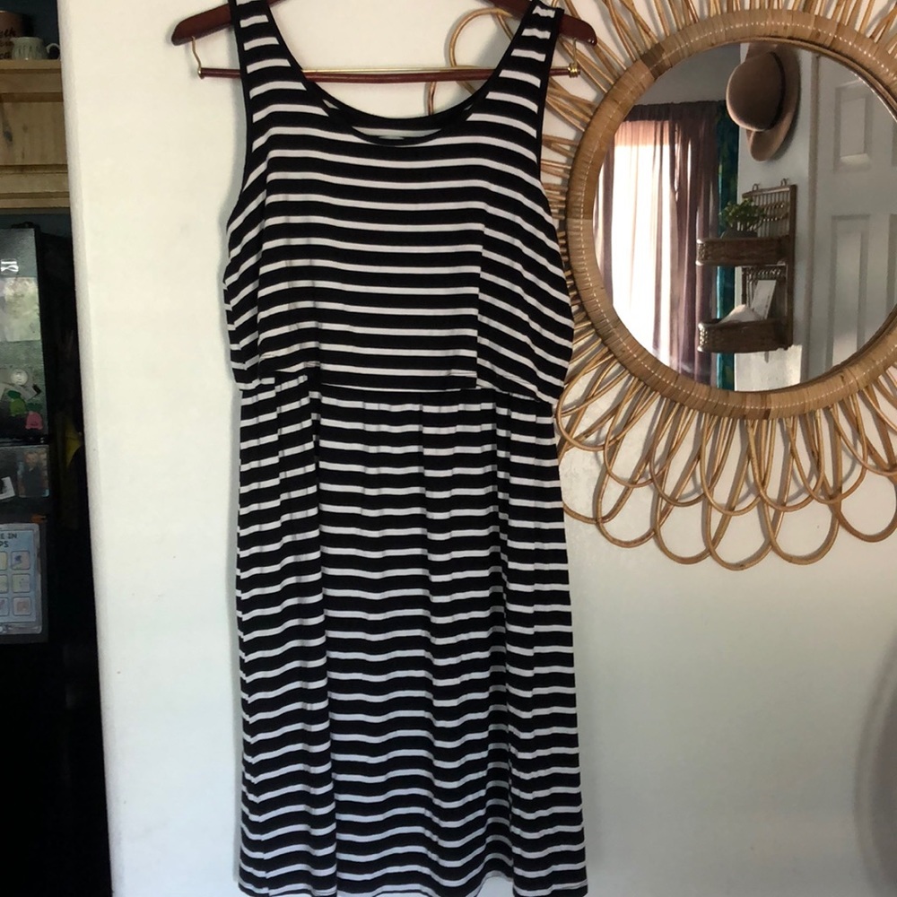 Maternity/nursing friendly dress